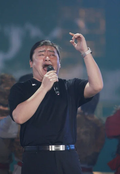 Penyanyi Tionghoa Liu Huan Tampil Pada Acara Pembukaan China Golden — Stok Foto