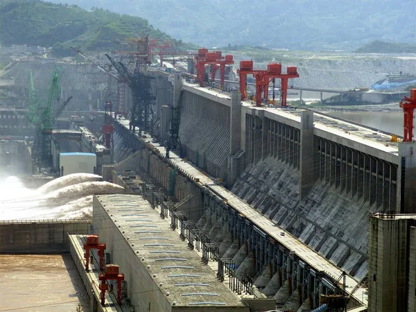 File Vue Barrage Des Trois Gorges Sur Fleuve Yangzi Yichang — Photo