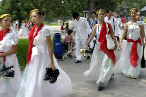 stock image Chinese performers during a rehearsal for the torch lighting ceremony of the Beijing 2008 Paralympic Games at the Tiantan Park in Beijing, China, Wednesday, 27 August 2008