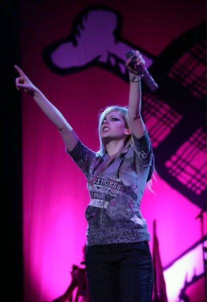 Canadian Singer Avril Lavigne Performs Solo Concert Her Tour Best — Stock Photo, Image