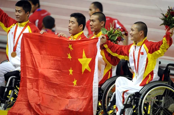 Left Chinas Gold Medalists Zhang Lixin Huzhao Zhao Zong Kai — Stock fotografie