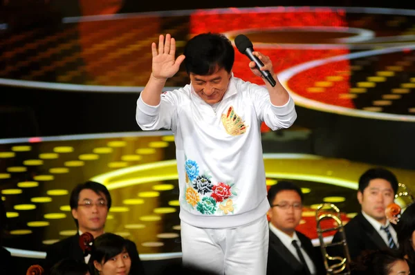 Jackie Chan Estrella Del Kungfu Hollywood Durante Programa Televisión Beijing — Foto de Stock