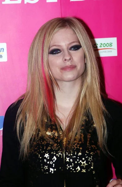 Stock image Canadian singer Avril Lavigne poses during a press conference prior to the solo concert of her China tour, The Best Damn Tour, in Shanghai, China, Saturday, 4 October 2008.