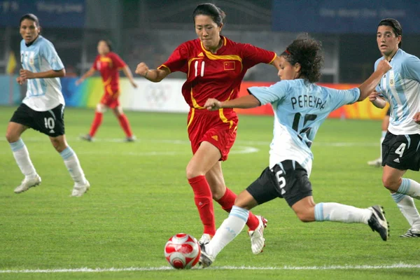 China Wei Front Left Competes Argentinas Mercedes Pereyra Group Match — Stock Photo, Image