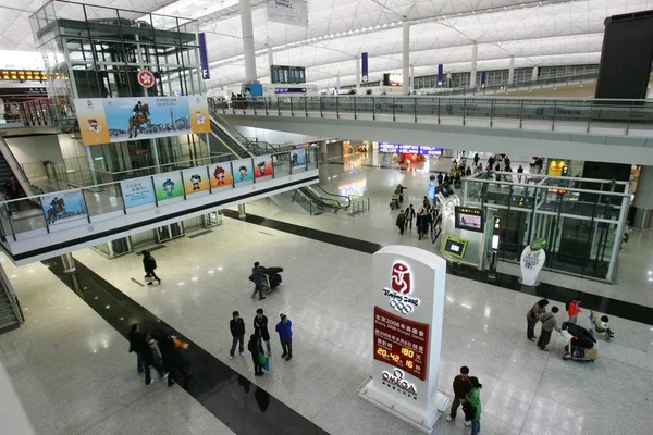 Interior Una Terminal Aeropuerto Internacional Hong Kong Hong Kong Febrero —  Fotos de Stock