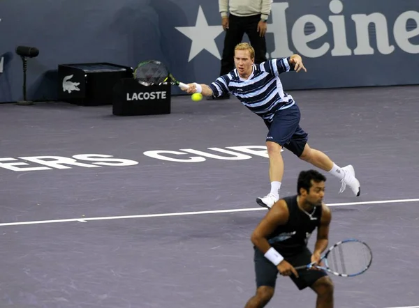 Lukas Dlouhy Czech Back Leander Paes India Frente Compiten Contra — Foto de Stock