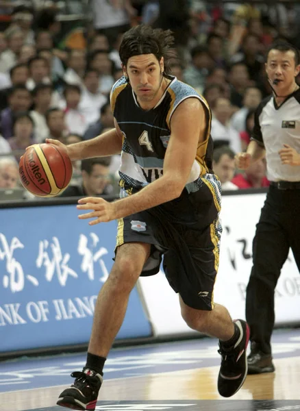 Argentinas Luis Scola Dribblar Basket Match Mot Australien Fiba 2008 — Stockfoto