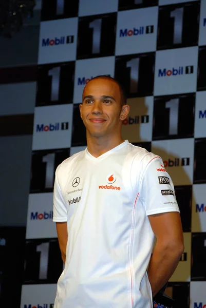 Brittiska Föraren Lewis Hamilton Mclaren Team Ett Evenemang Mobil Shanghai — Stockfoto