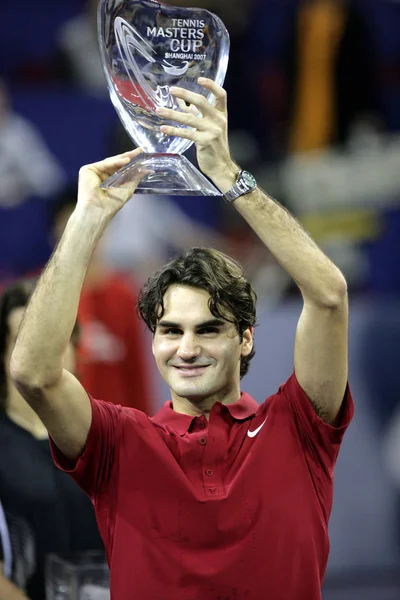 Roger Federer Suíça Detém Seu Troféu Campeão Durante Final Copa — Fotografia de Stock