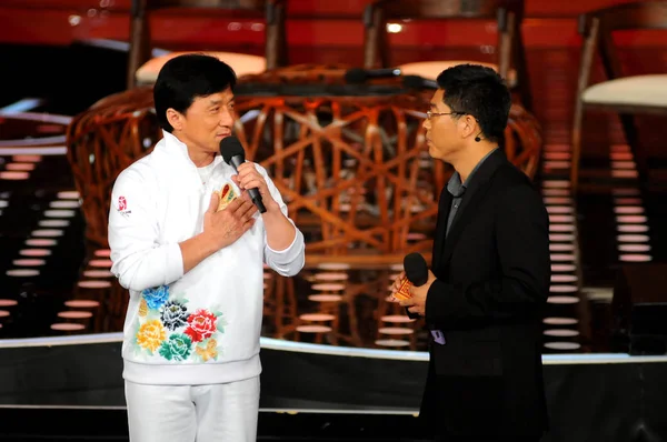 Jackie Chan Estrella Del Kungfu Hollywood Durante Programa Televisión Beijing —  Fotos de Stock