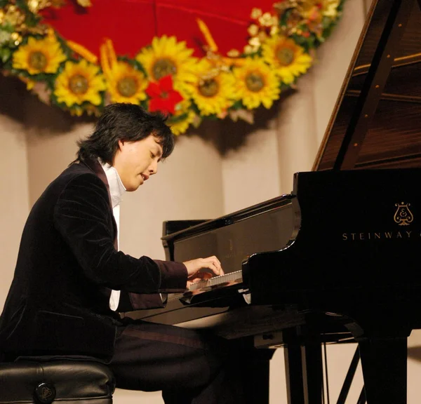 2007 콘서트에서 피아니스트 — 스톡 사진