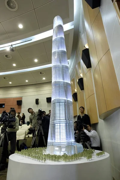 View Scale Model Shanghai Center Shown Press Conference Shanghai China — Stock Photo, Image