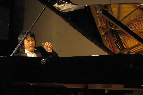 Čínský Pianista Yundi Provádí Koncertě Shenyang City Severovýchodní Čína Fosíliemi — Stock fotografie