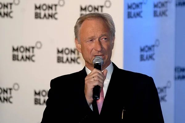 Lutz Bethge Genel Müdür Montblanc International Şanghay Montblanc Bayrak Mağazasının — Stok fotoğraf