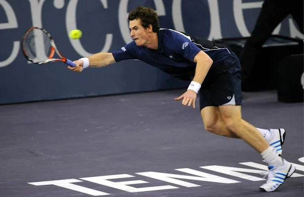 Andy Murray Fra Storbritannia Konkurrerer Mot Andy Roddick Fra Usa – stockfoto