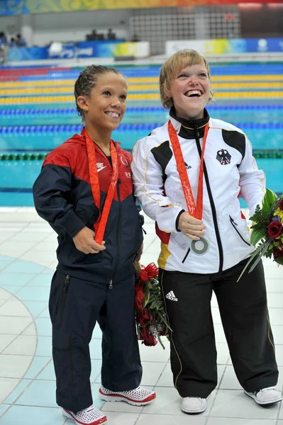 Médaillée Miranda Uhl Des États Unis Gauche Médaillée Argent Maria — Photo