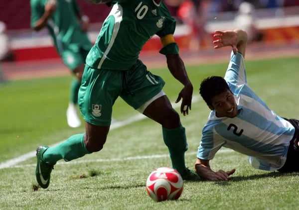 Ezequiel Garay Argentina Compete Com Promessa Isaac Nigéria Durante Final — Fotografia de Stock