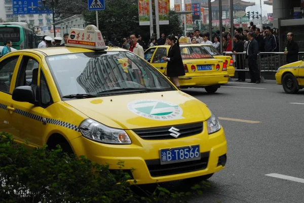 Blick Auf Ein Taxi Das Einer Straße Chongqing Geparkt Ist — Stockfoto