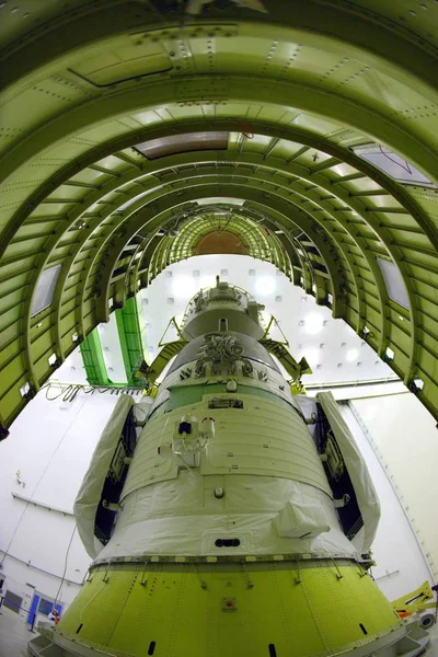 Carenado Instalado Para Cubrir Nave Espacial Tripulada Shenzhou Vii Centro — Foto de Stock