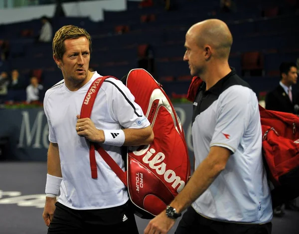 Jonas Bjorkman Aus Schweden Und Kevin Ullyett Aus Zimbabwe Treffen — Stockfoto