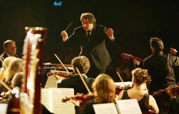 Josep Pons Chef Dirigent Van Nationale Orkest Van Spanje Presteert — Stockfoto