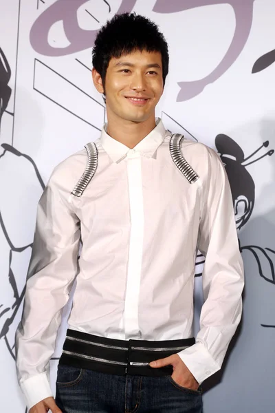 Attore Cantante Cinese Huang Xiaoming Posa Durante Evento Promozionale Sua — Foto Stock