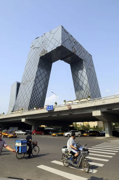 File View New Cctv Tower New Headquarters China Central Television — стоковое фото