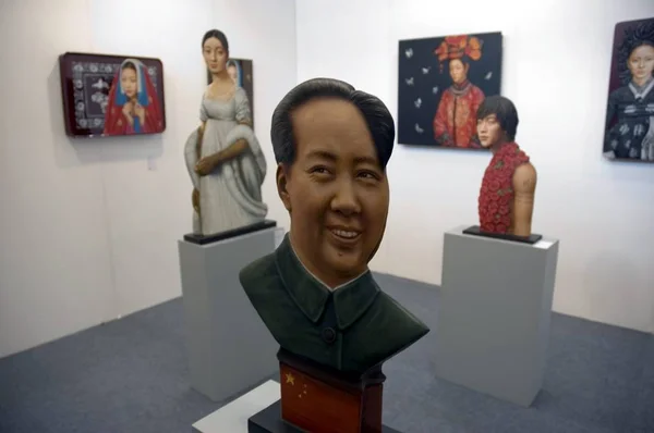 Las Obras Arte Exhiben Durante Feria Arte Contemporáneo Art Beijing —  Fotos de Stock