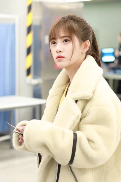 Chinese Actrice Zangeres Jingyi Arriveert Beijing Capital International Airport Voor — Stockfoto