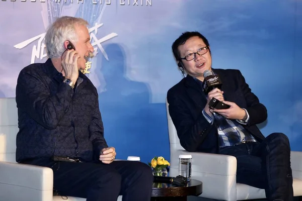 캐나다 제임스 베이징에에서 행사에서 Liu Cixin와 2019 — 스톡 사진