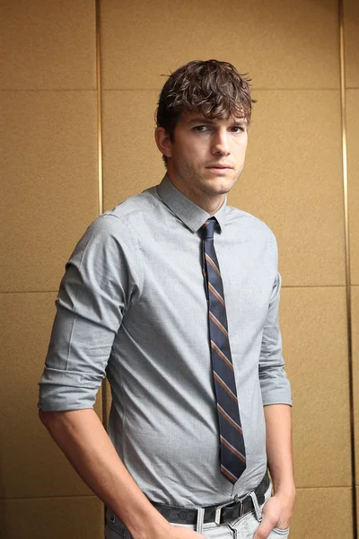 American Actor Christopher Ashton Kutcher Poses Portrait Photos Exclusive Interview — Stock Photo, Image