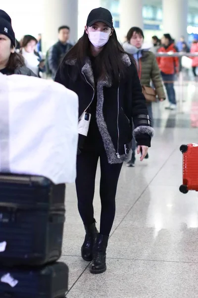 Taiwanese Musician Actress Nana Yang Ouyang Nana Arrives Beijing Capital — стокове фото