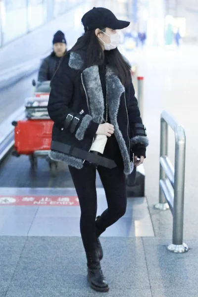 Taiwanese Musician Actress Nana Yang Ouyang Nana Arrives Beijing Capital — Zdjęcie stockowe