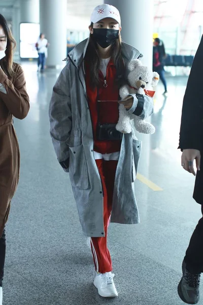 Yang Chaoyue Din Grupul Chinez Rocket Girls 101 Ajunge Aeroportul — Fotografie, imagine de stoc