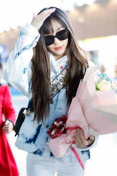 Hong Kong Actress Angelababy Pictured Arriving Airport Shanghai China February — Stock Photo, Image