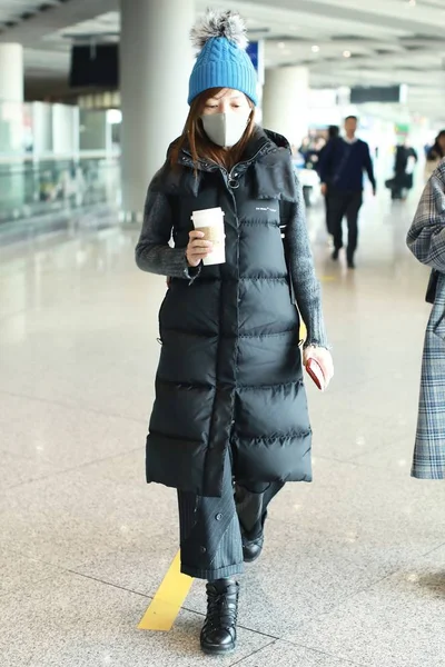 Kinesisk Skådespelerska Zhao Wei Anländer Beijing Capital International Airport Före — Stockfoto