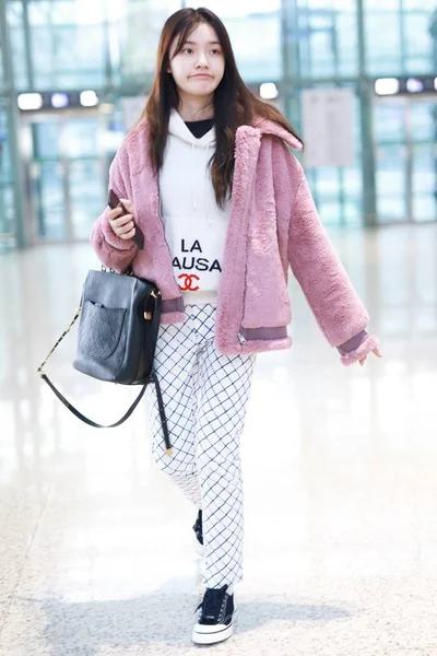 Chinese Actress Jelly Lin Lin Yun Pictured Airport Shanghai China — Stock Photo, Image