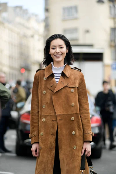 Çin Yapımı Liu Wen Kolesistektomi Defile Için Paris Moda Hafta — Stok fotoğraf