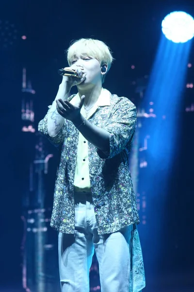 Taiwan Taipei Lee Hong-Gi solokonsert jag — Stockfoto