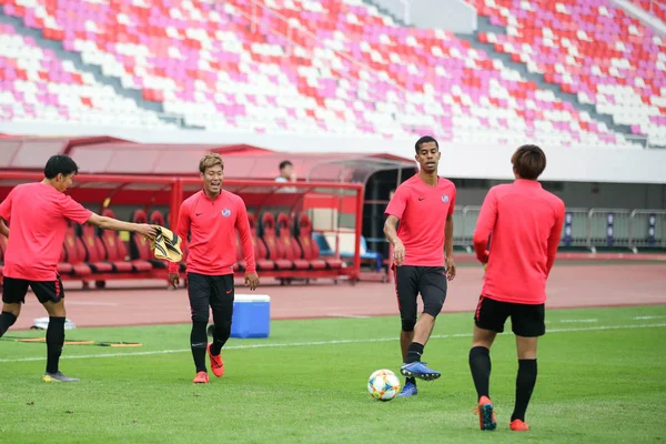 Japonya Nın Sanfrecce Hiroşima Oyuncuları Katılın Grubu Çin Guangzhou Evergrande — Stok fotoğraf