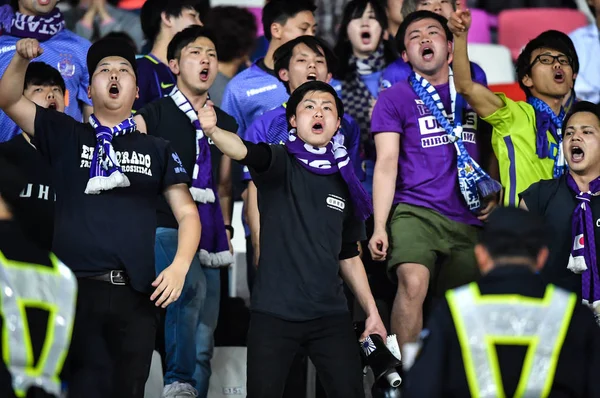 Fans Japans Sanfrecce Hiroshima Skrika För Att Visa Sitt Stöd — Stockfoto