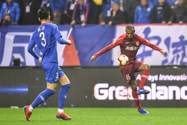 Jogador Futebol Marroquino Ayoub Kaabi Direita Hebei China Fortune Passa — Fotografia de Stock