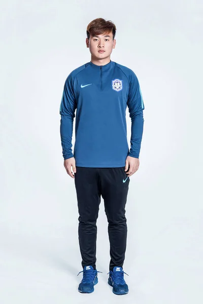 Exclusive Portrait Chinese Soccer Player Qian Benchengchuan Tianjin Teda Суперлиги — стоковое фото