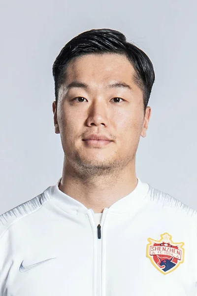 Exklusiva Porträtt Kinesiska Fotbollspelare Guo Wei Shenzhen För 2019 Kinesiska — Stockfoto