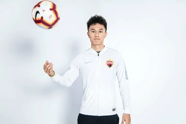 Exclusive Portrait Chinese Soccer Player Pengchao Shenzhen Untuk Liga Super — Stok Foto