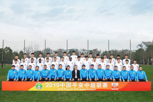 Ексклюзивні Згрупувати Постріл Гравців Ухань Zall Юнайтед 2019 Китайської Асоціації — стокове фото