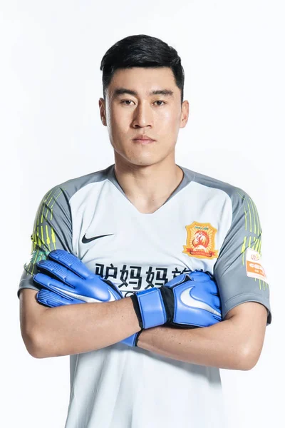 Exclusive Portræt Den Kinesiske Fodboldspiller Sun Shoubo Wuhan Zall Til - Stock-foto