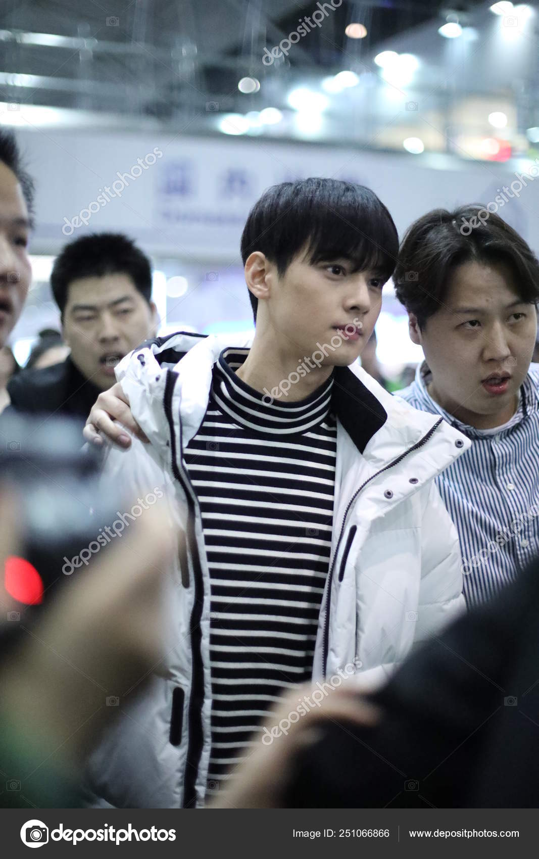 Actor Dylan Wang Hedi is seen at an airport on November 17, 2018