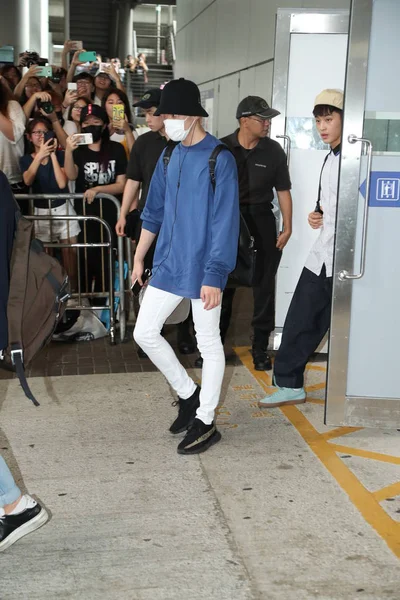 Membros Grupo Masculino Sul Coreano Nct 127 Chegam Aeroporto Internacional — Fotografia de Stock