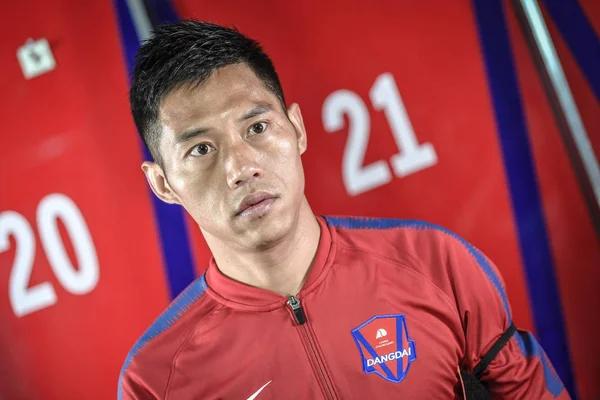 Eksklusiv Portræt Kinesisk Fodboldspiller Qing Chongqing Dangdai Lifan Swm Team - Stock-foto